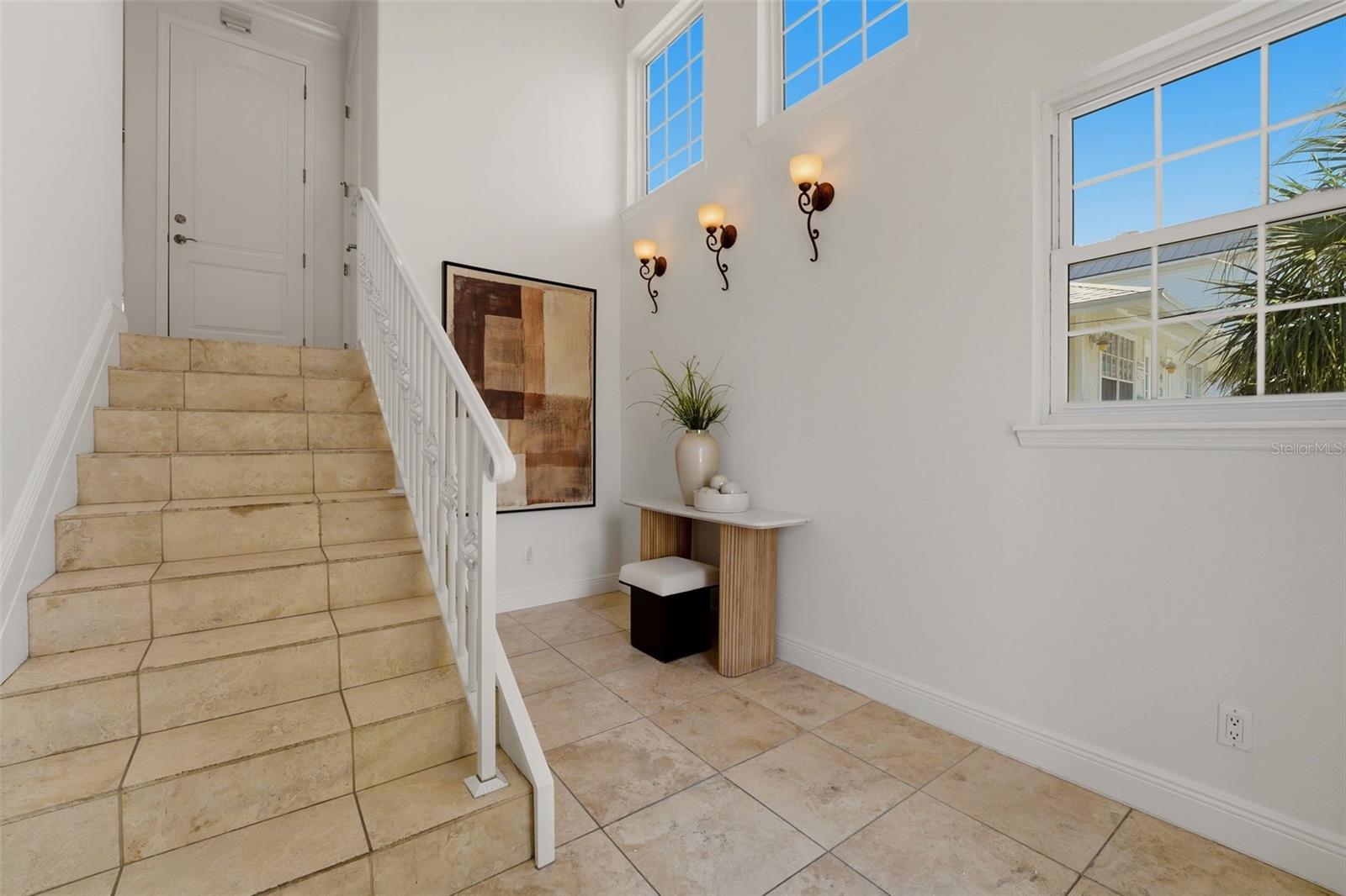 418 PINE AVE — photo 8