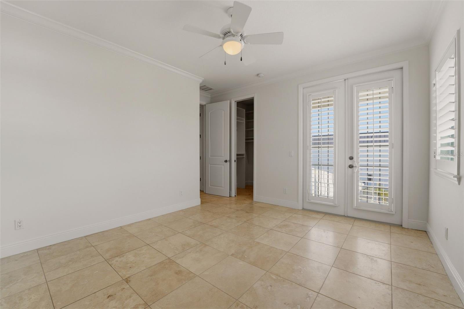 418 PINE AVE — photo 52