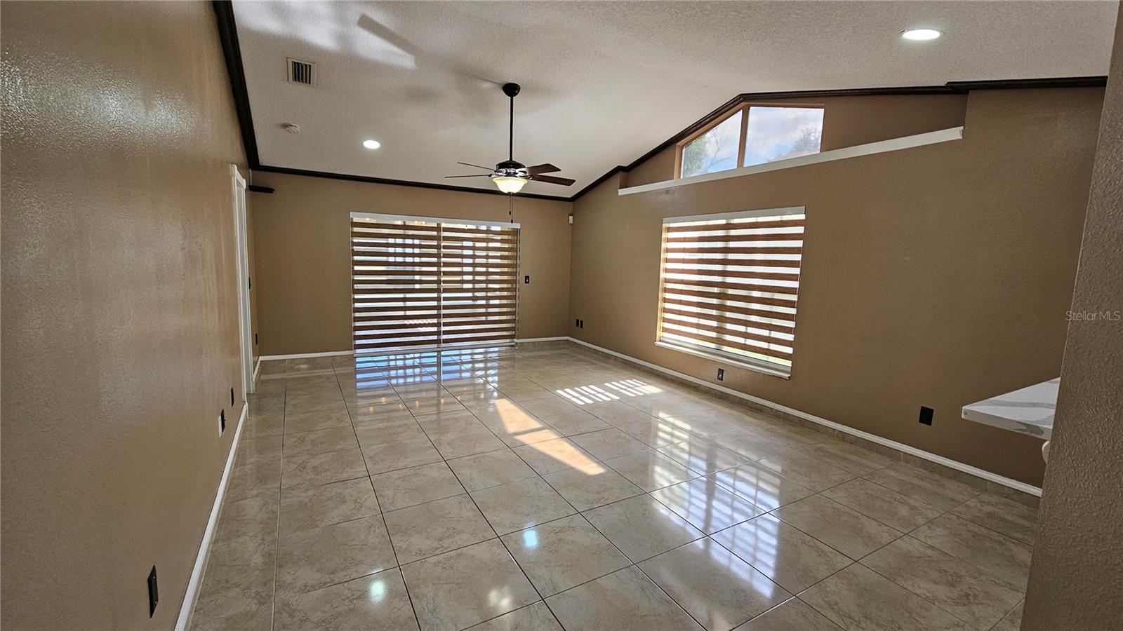 6053 GENTLE BEN CIR — photo 9