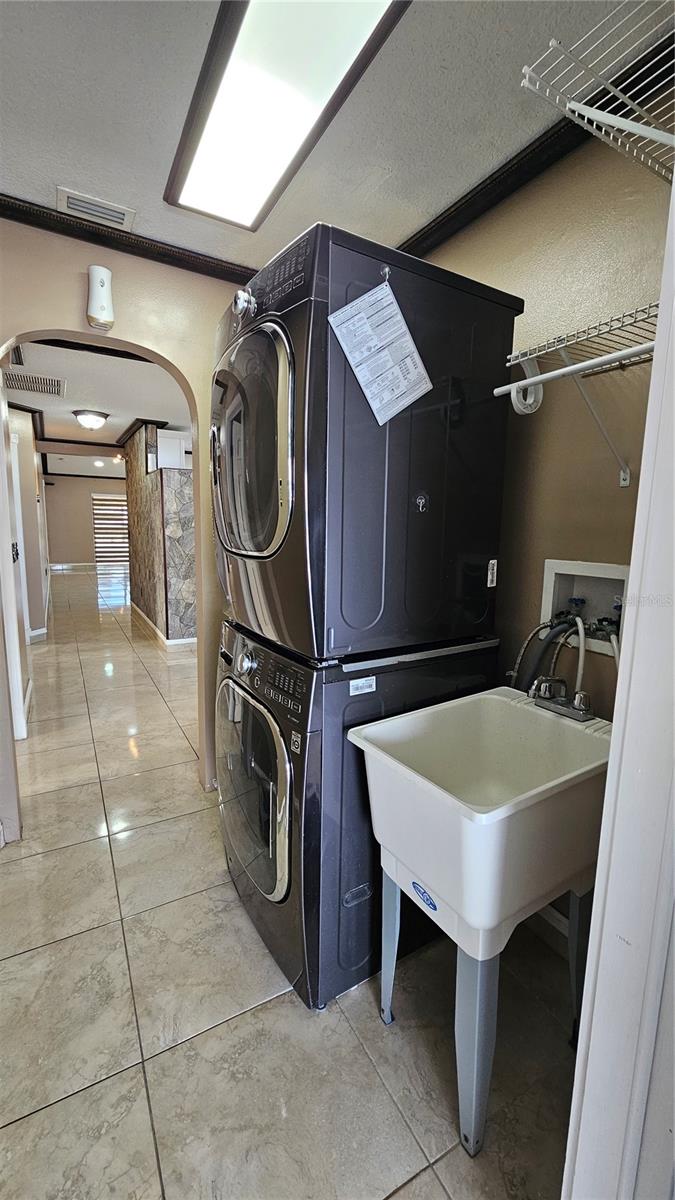 6053 GENTLE BEN CIR — photo 41