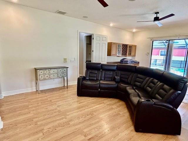 22444 OAKVILLE DR — photo 10