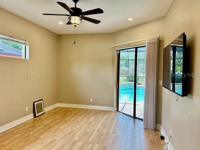 22444 OAKVILLE DR — photo 28