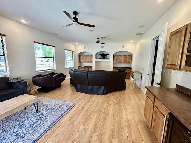 22444 OAKVILLE DR — photo 9