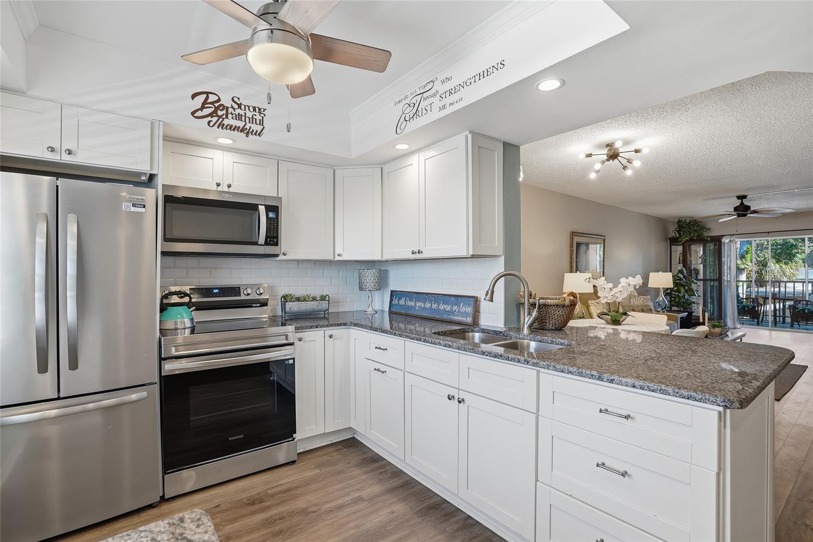 952 VIRGINIA ST #202 — photo 15