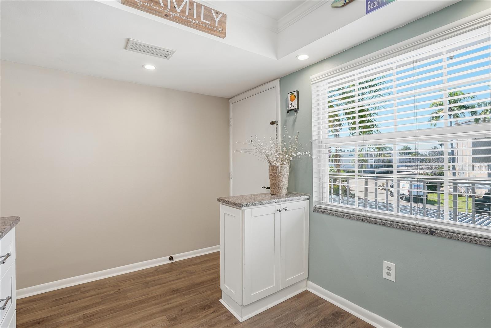 952 VIRGINIA ST #202 — photo 19