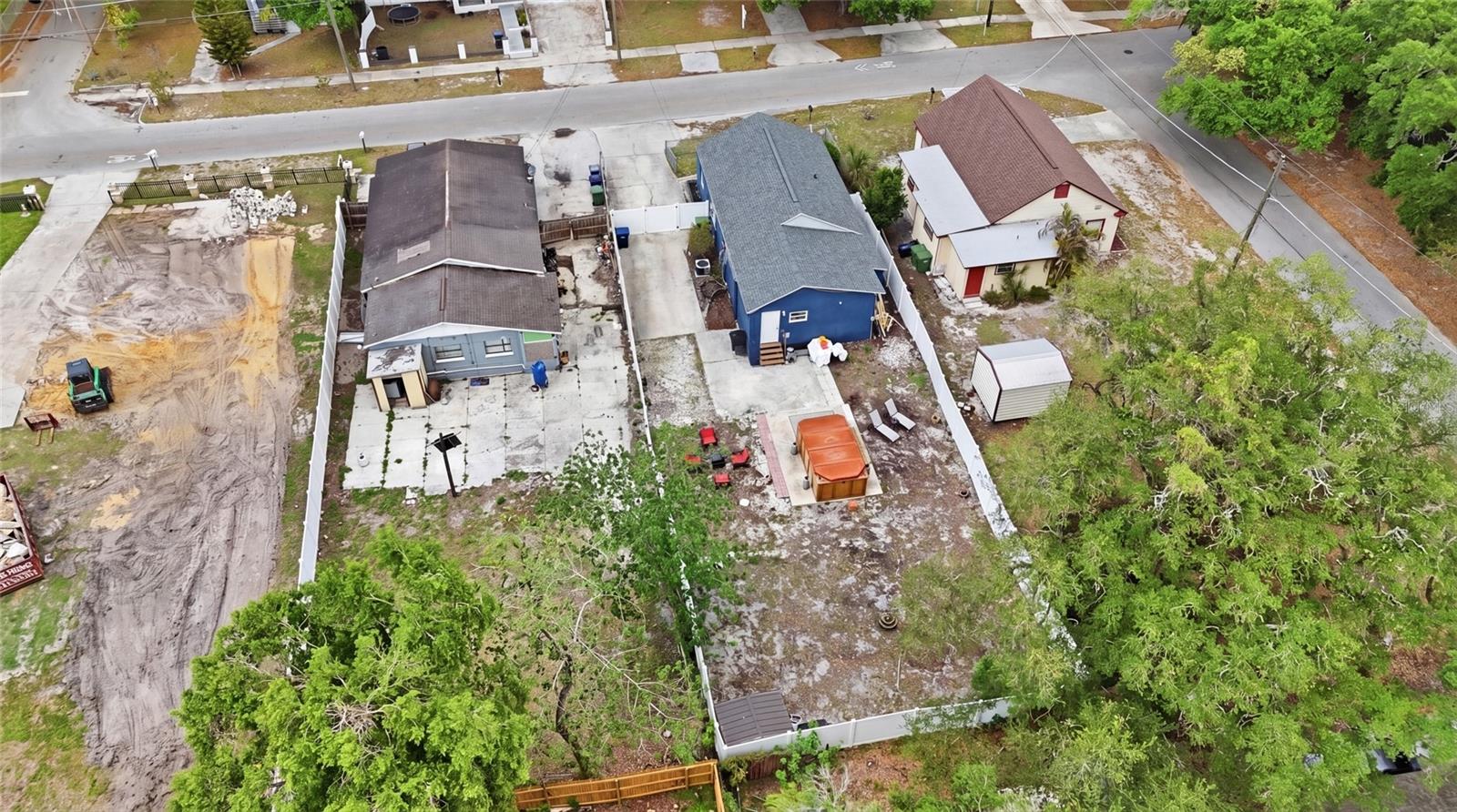 1613 E CHELSEA ST — photo 29