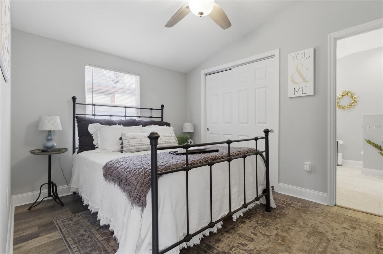 1613 E CHELSEA ST — photo 19