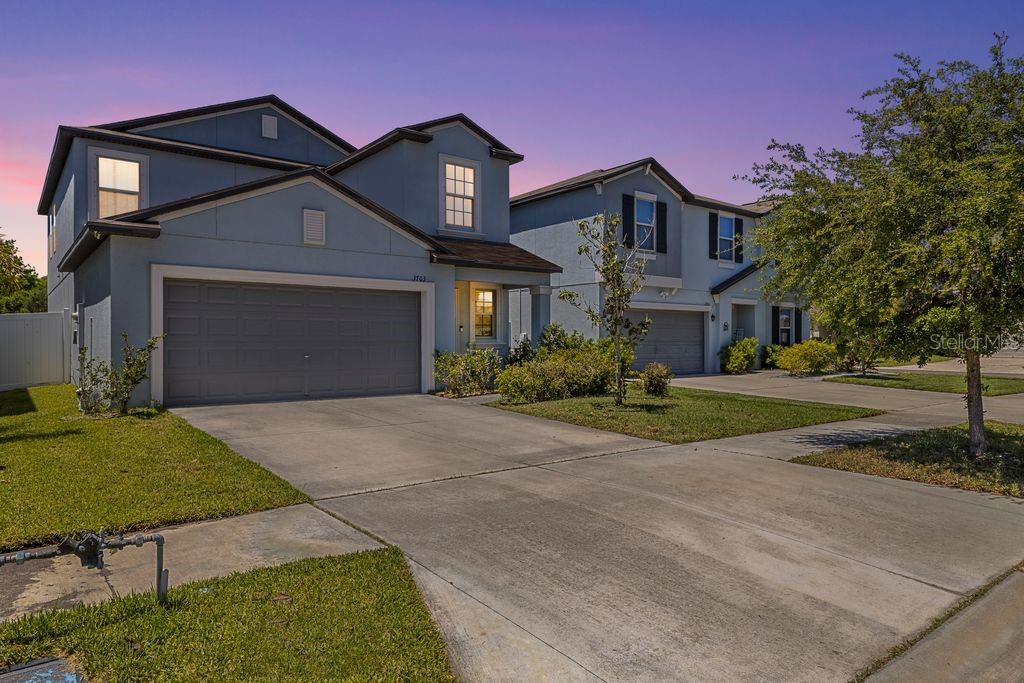3703 GLOBE THISTLE DR — photo 2