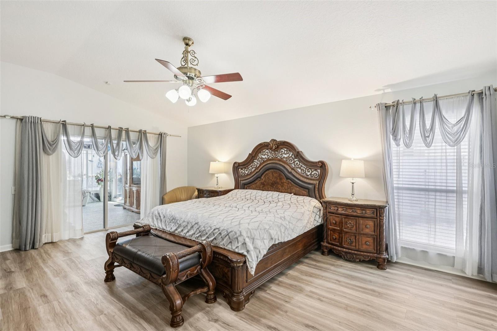 1901 HEARTLAND CIR — photo 18