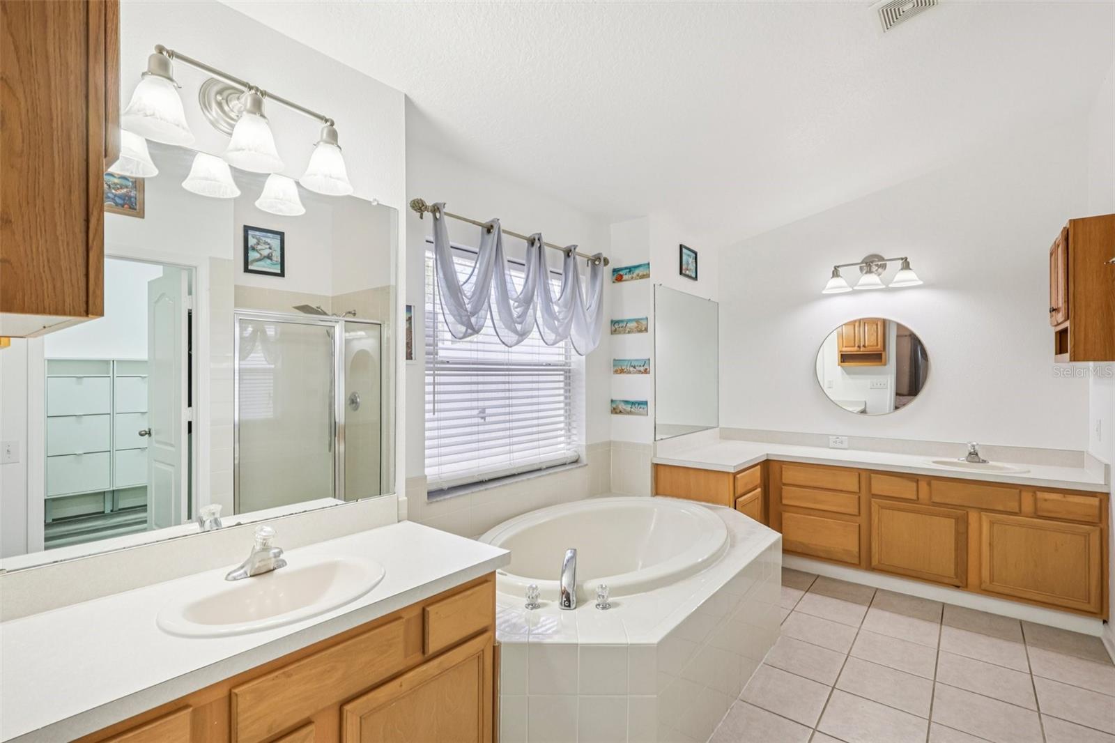 1901 HEARTLAND CIR — photo 29