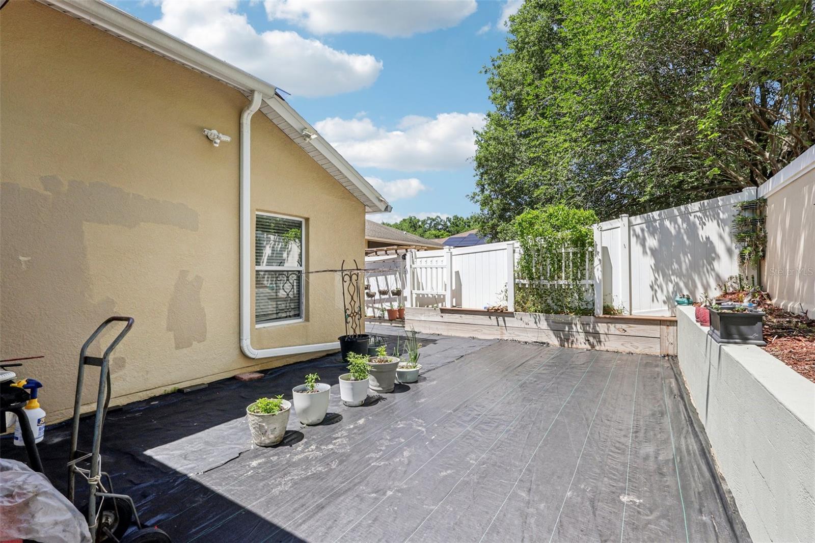 1901 HEARTLAND CIR — photo 48