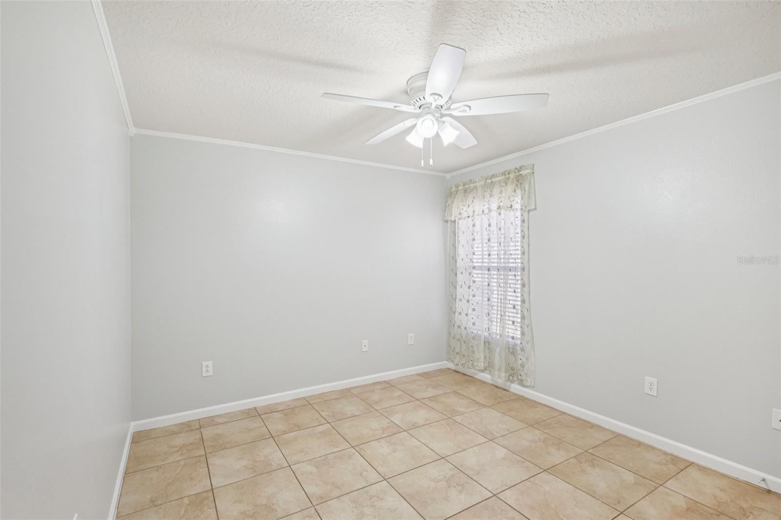 1901 HEARTLAND CIR — photo 26