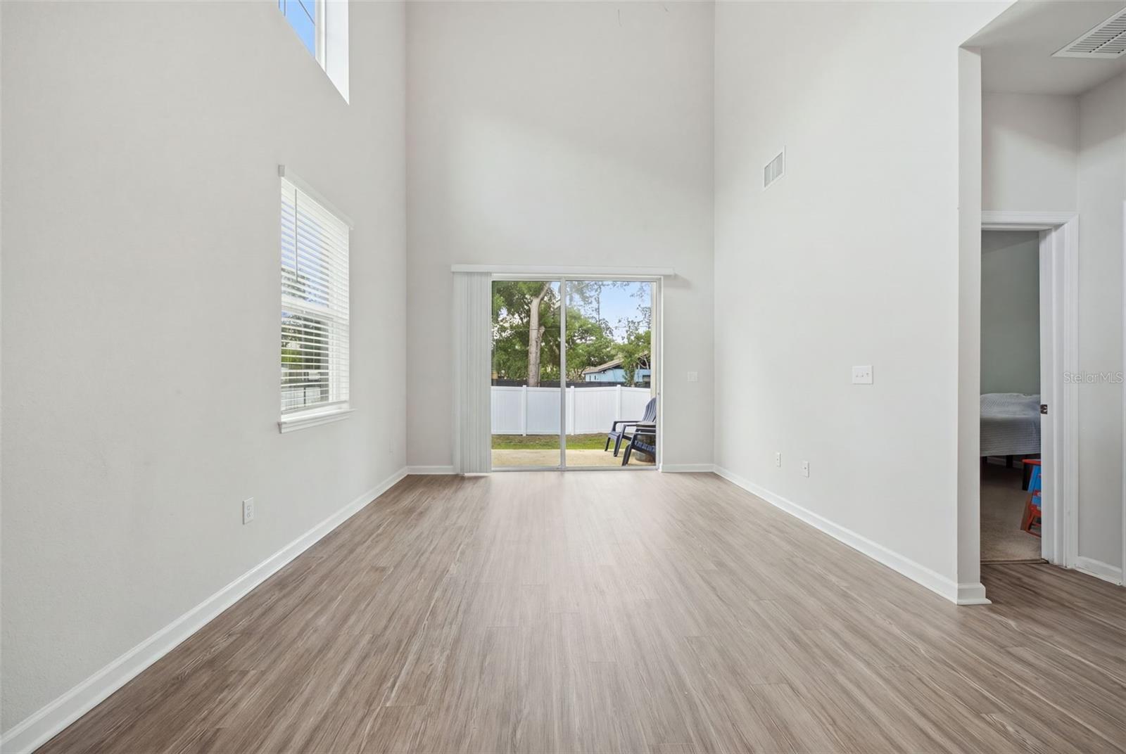 2130 LACEFLOWER DR — photo 8