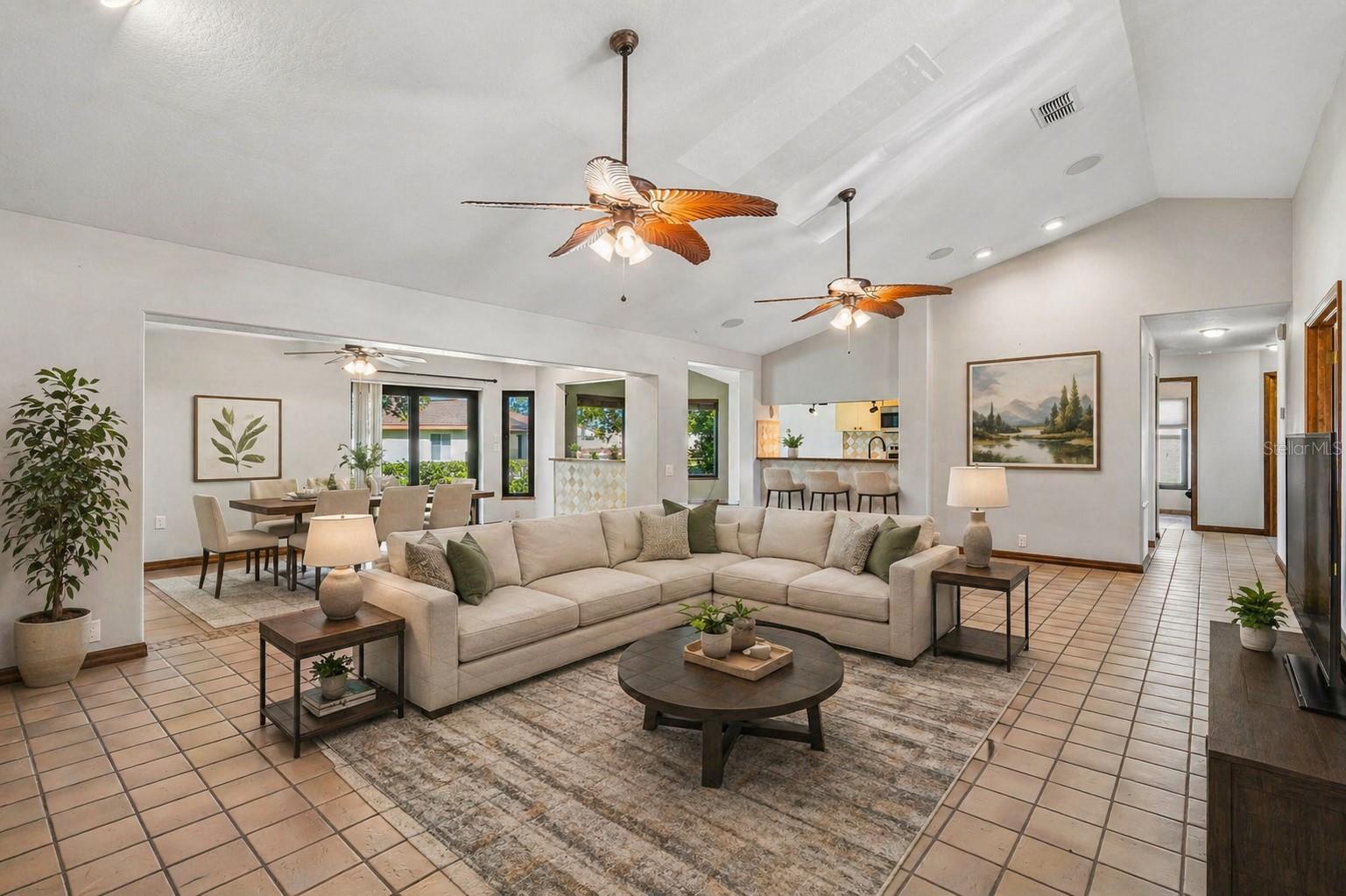 8723 ASHBURY DR — photo 4