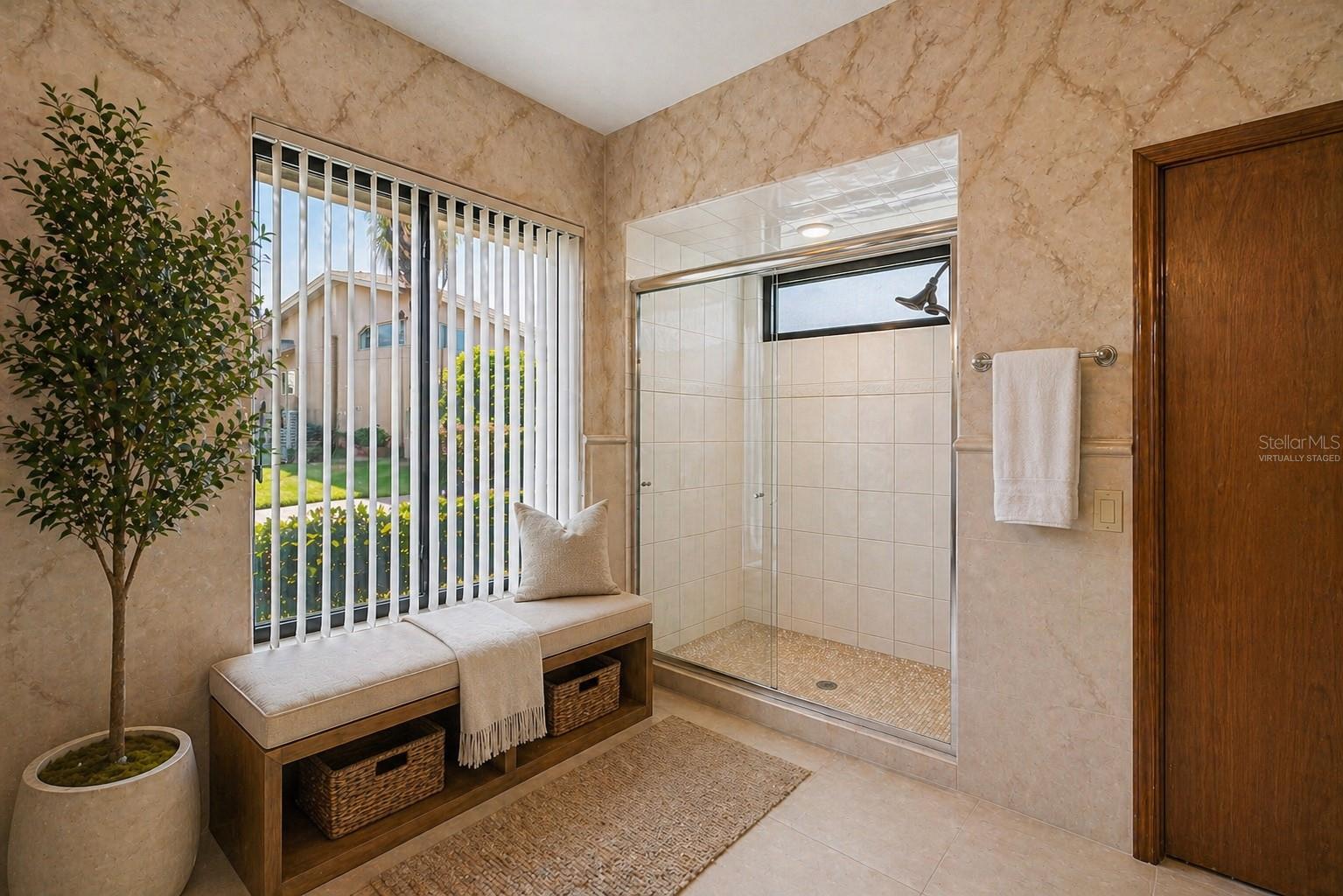 8723 ASHBURY DR — photo 29