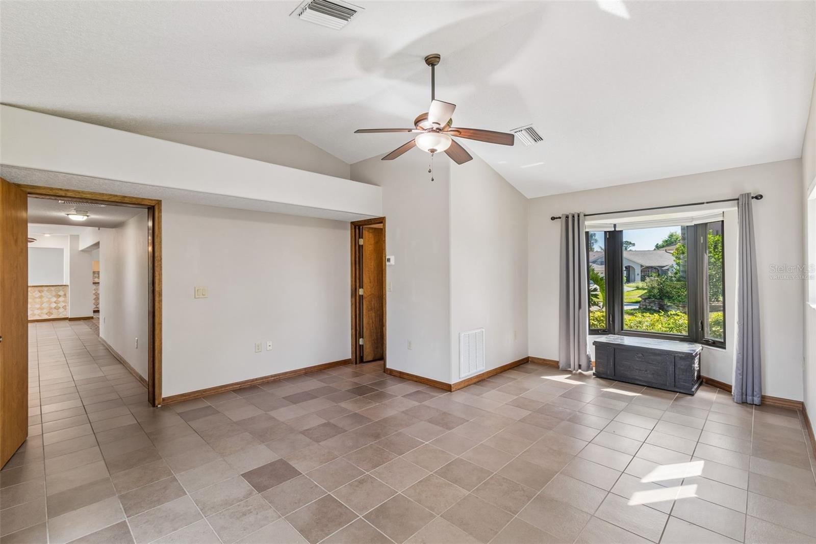 8723 ASHBURY DR — photo 25