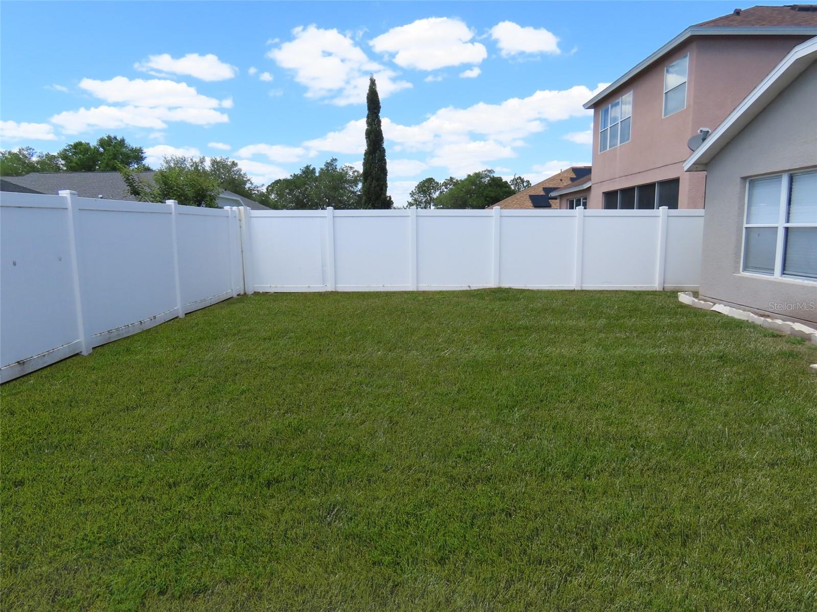 13226 EVENING SUNSET LN — photo 43