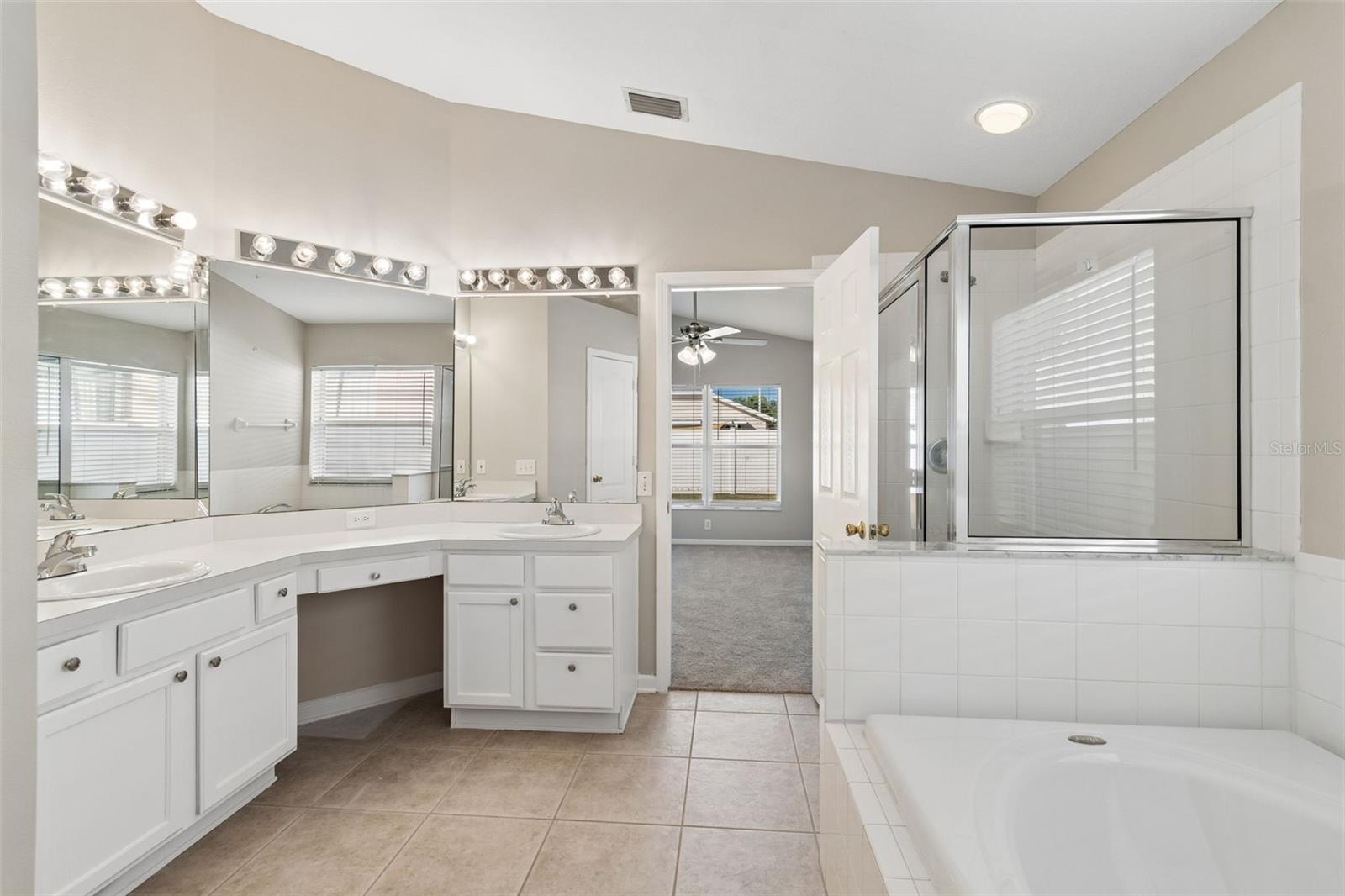 13226 EVENING SUNSET LN — photo 27