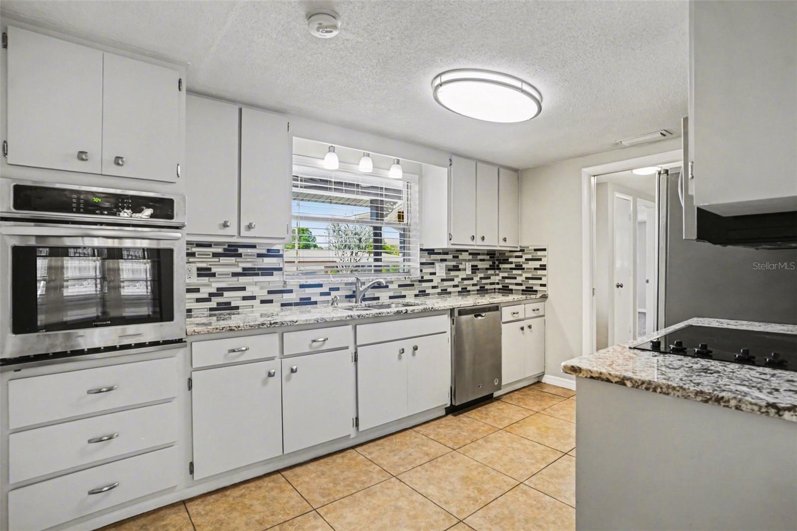 8006 MIMOSA DR — photo 6