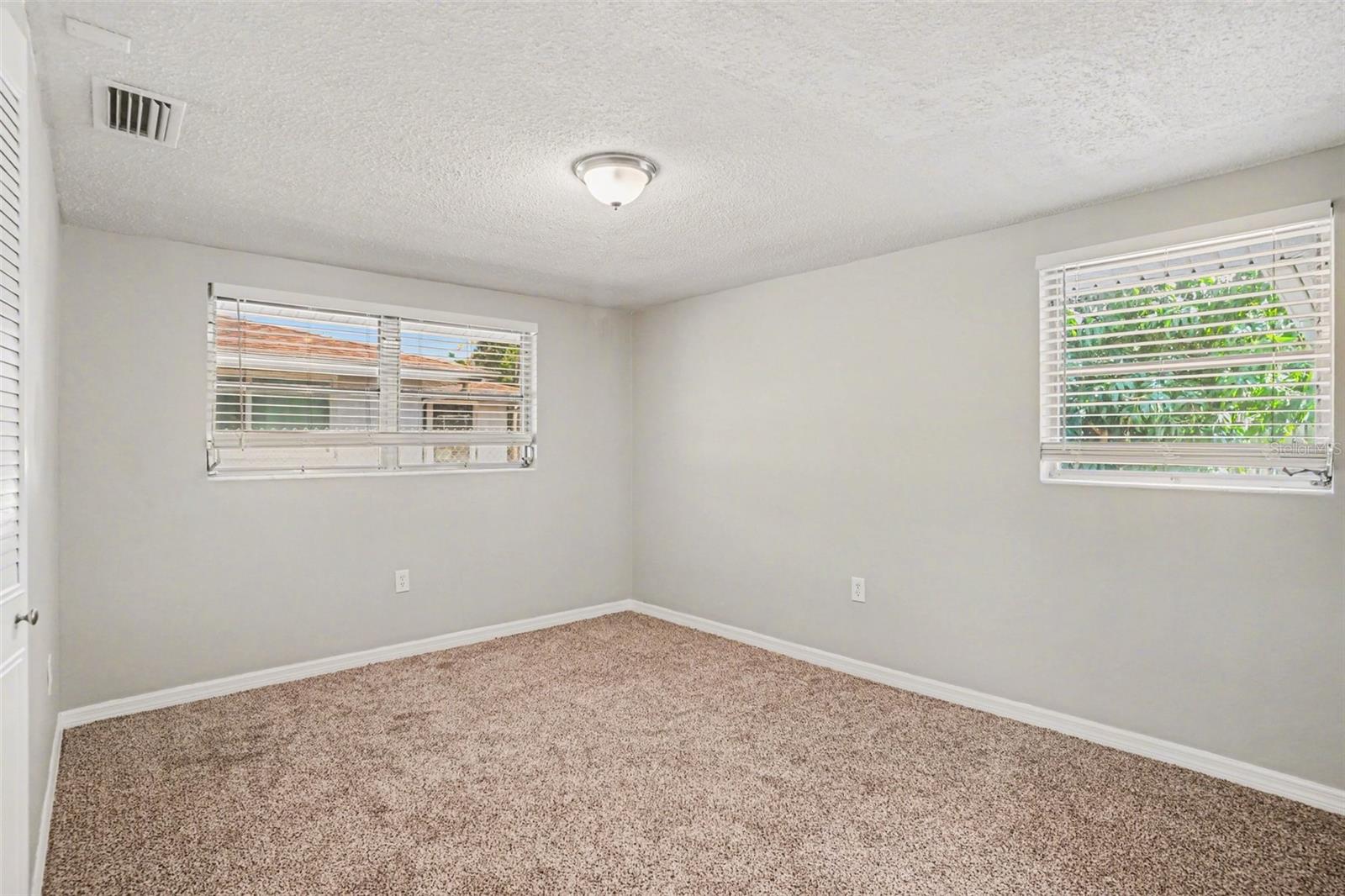 8006 MIMOSA DR — photo 10