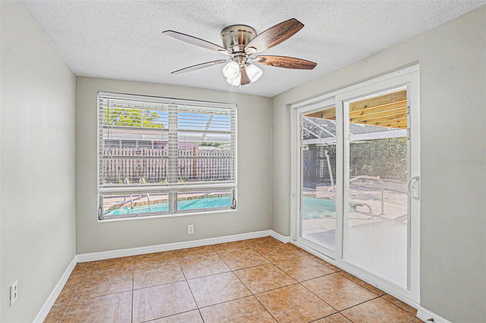 8006 MIMOSA DR — photo 14