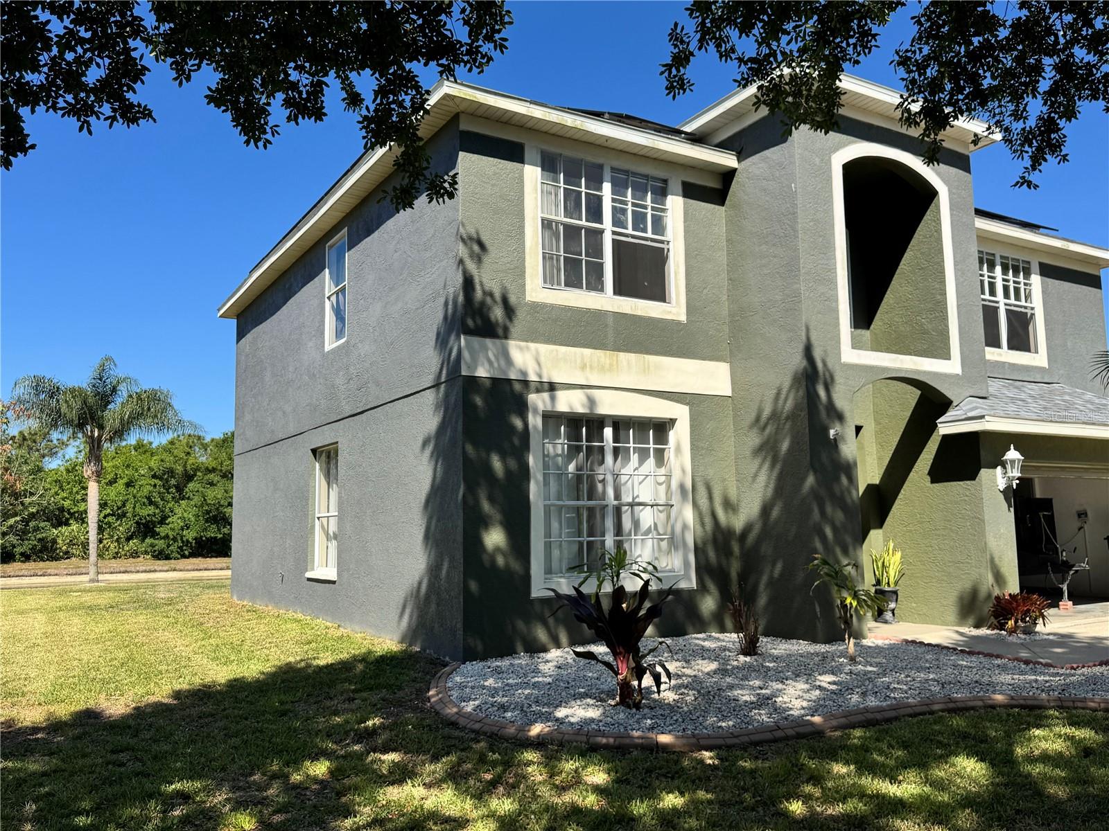 9023 PINEBREEZE DR — photo 2
