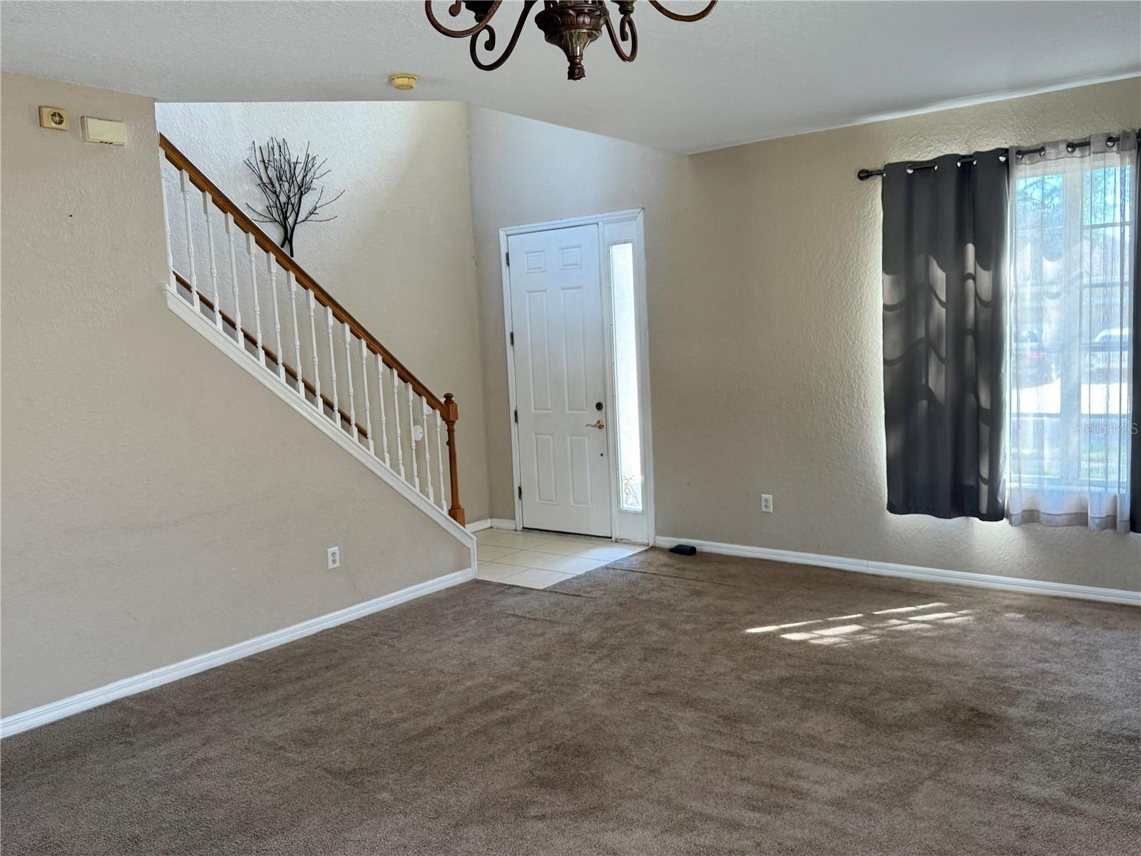 9023 PINEBREEZE DR — photo 4