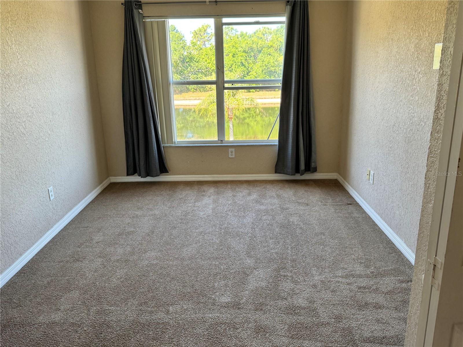 9023 PINEBREEZE DR — photo 14