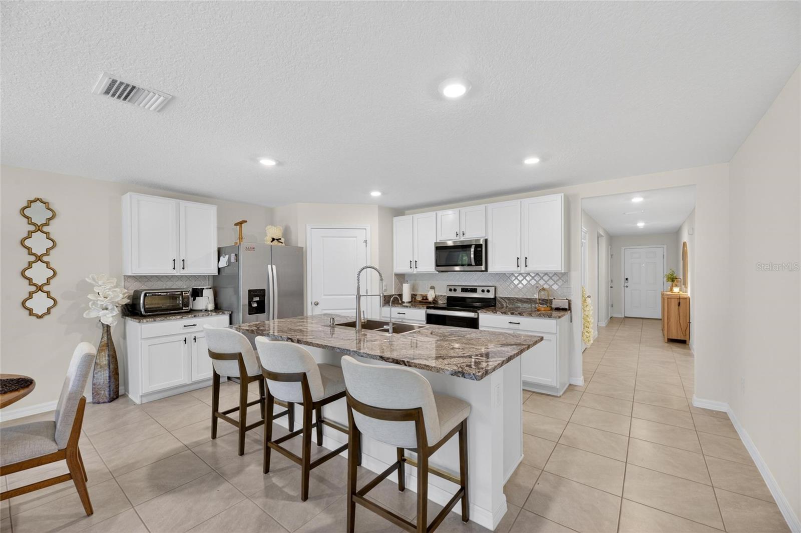 3255 SILVER DATE DR — photo 2