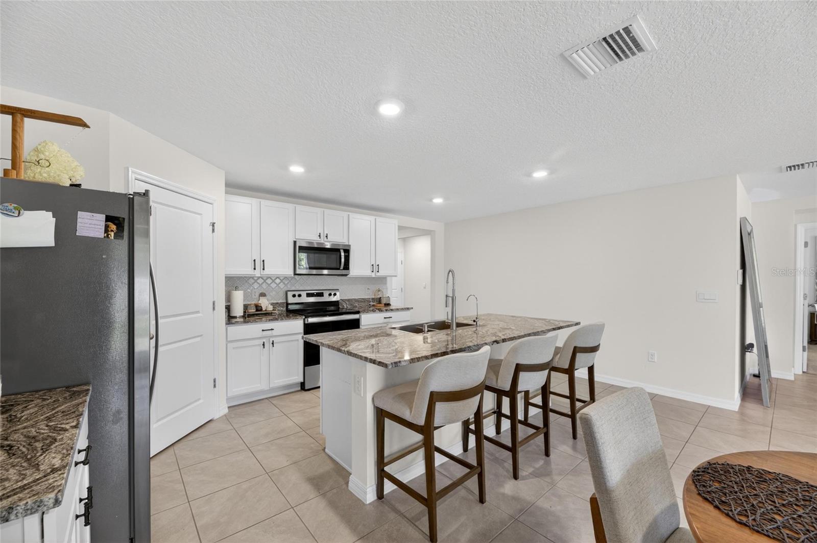 3255 SILVER DATE DR — photo 33