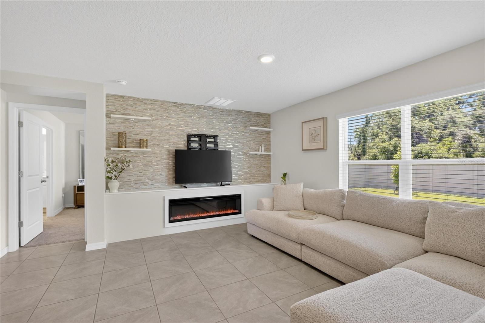 3255 SILVER DATE DR — photo 43