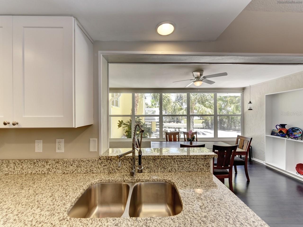 301 AVENIDA MADERA #B — photo 10