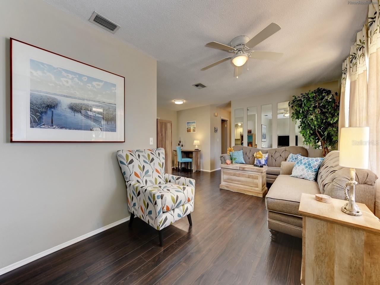301 AVENIDA MADERA #B — photo 3