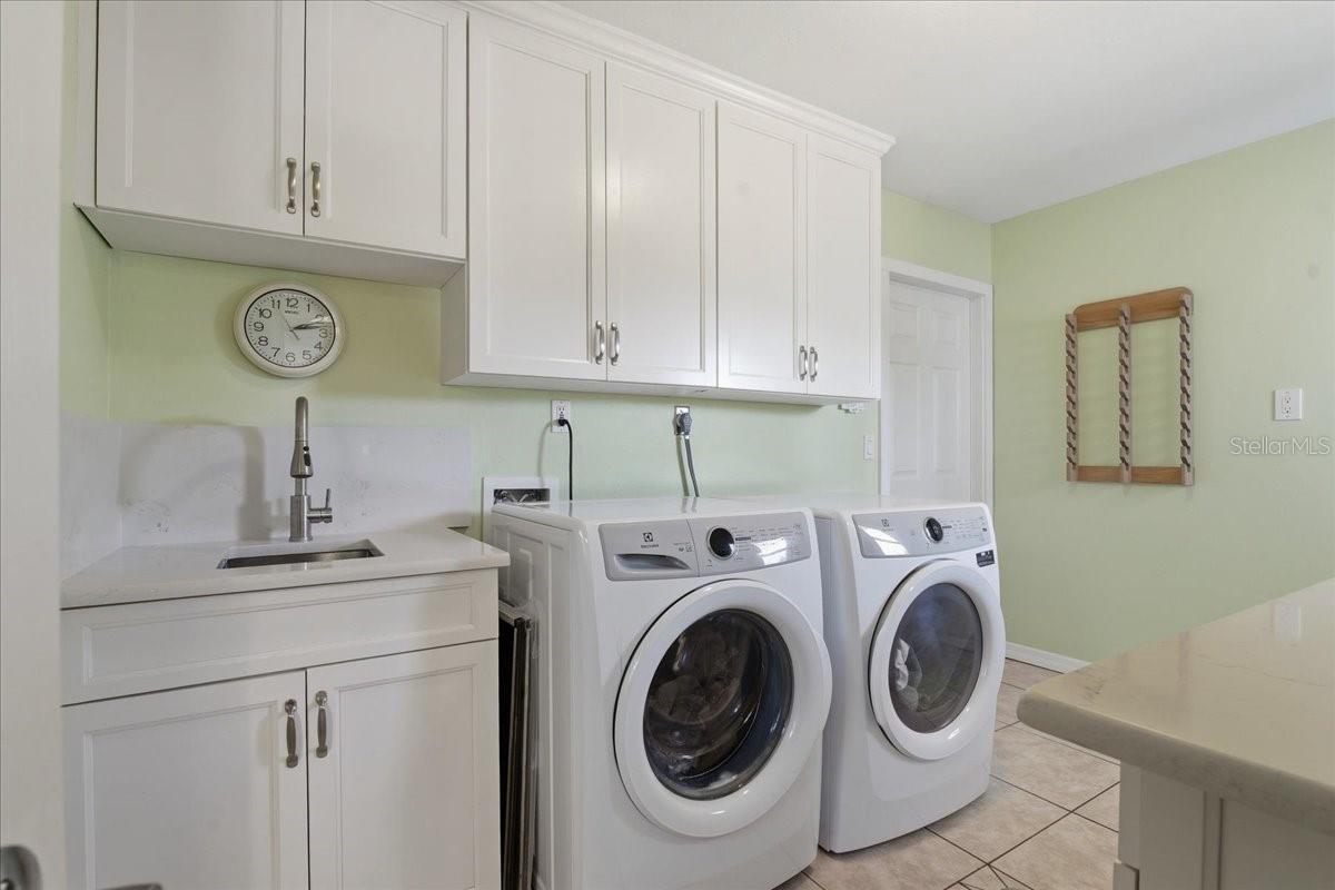 1231 BAYSHORE DR — photo 15