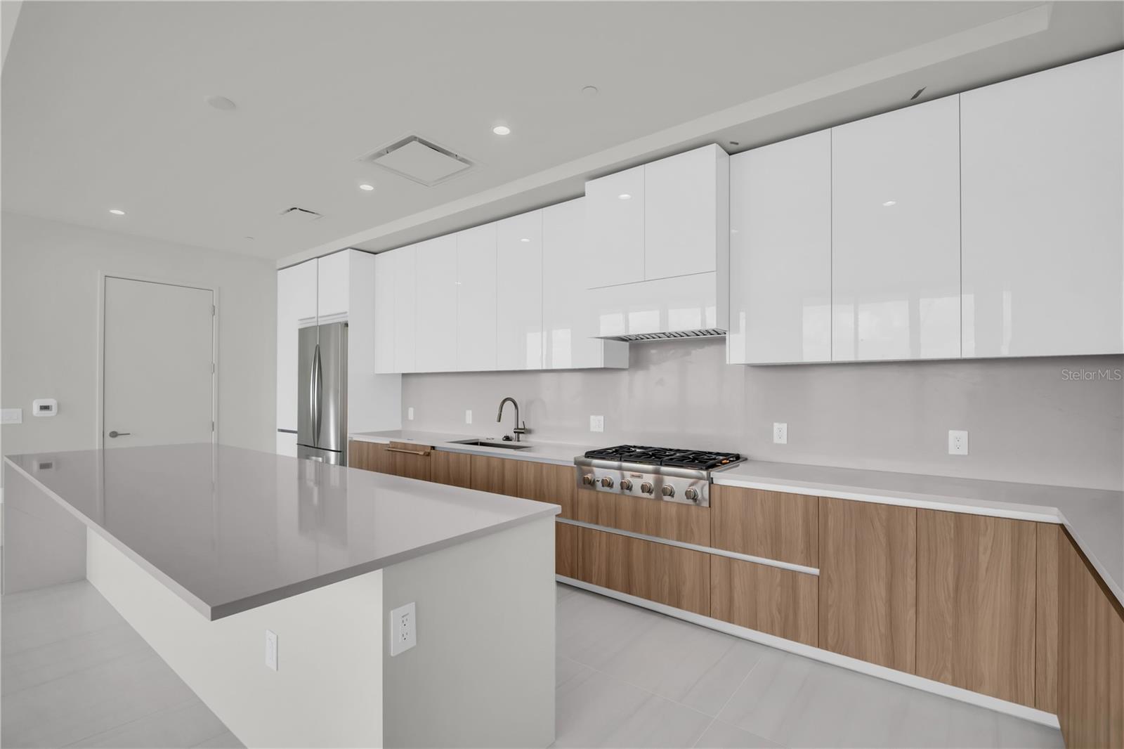 400 CENTRAL AVE #4002 — photo 9