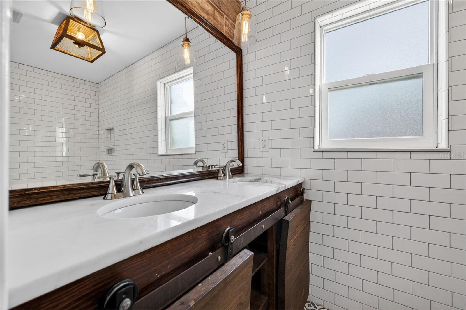 4200 BEACH DR SE — photo 13