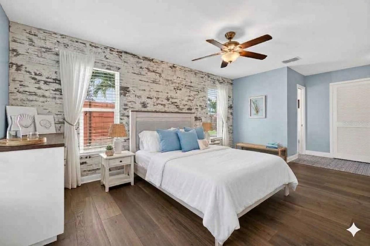 4200 BEACH DR SE — photo 11