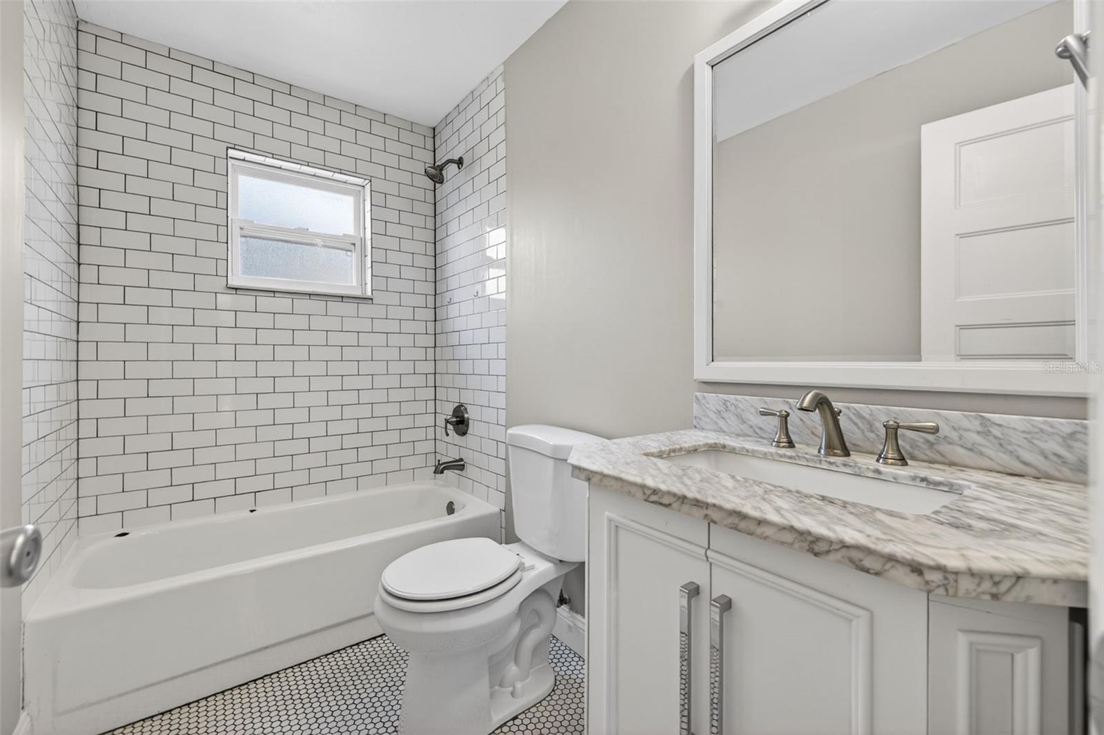4200 BEACH DR SE — photo 16