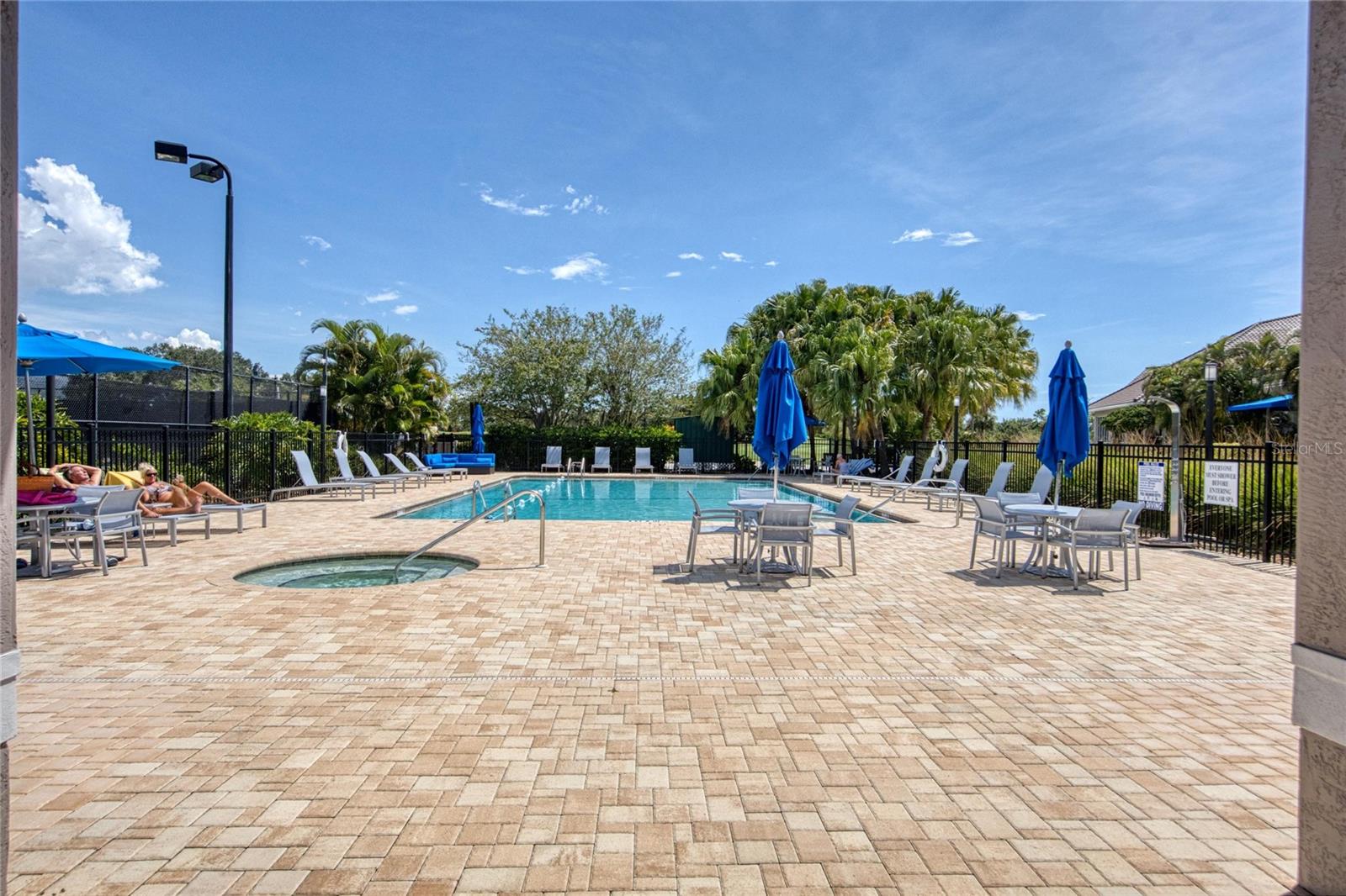 9610 CLUB SOUTH CIR ## 4207 — photo 42