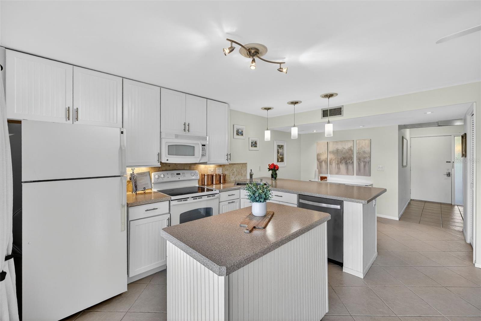 3061 QUAIL HOLW ## 35 — photo 12