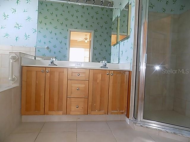 4641 SAMOSET DR — photo 10