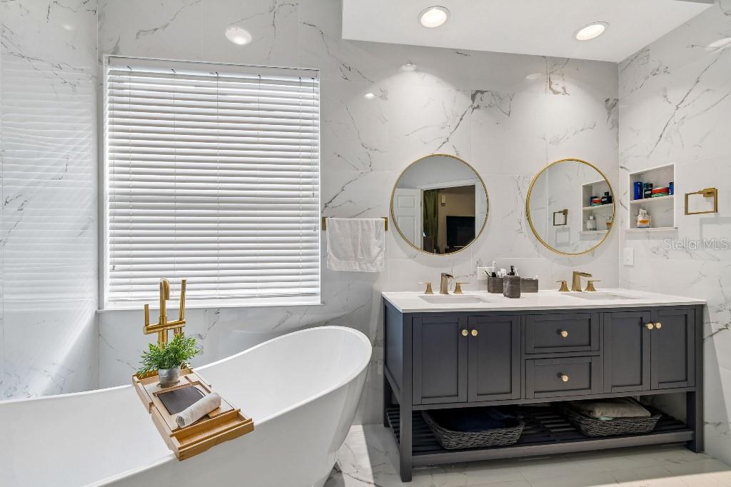 9820 GRETNA GREEN DR — photo 35