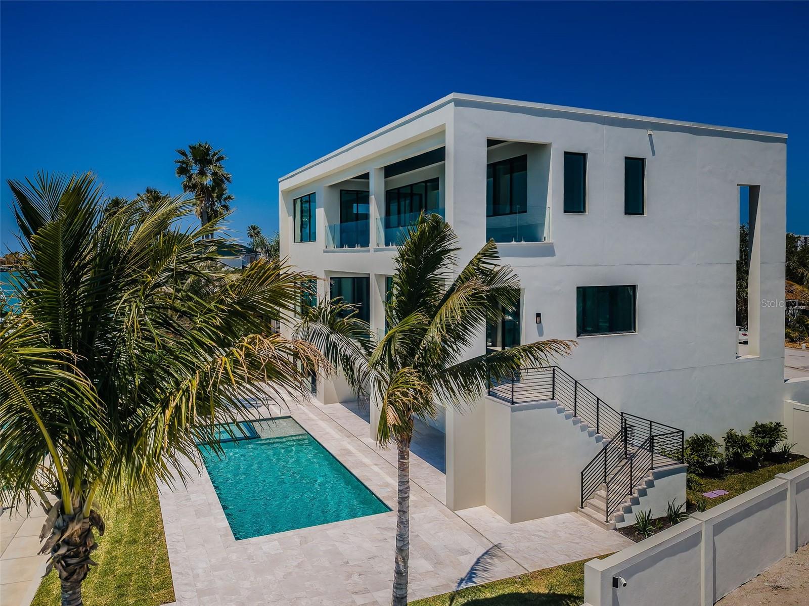 236 HOWARD DR — photo 3