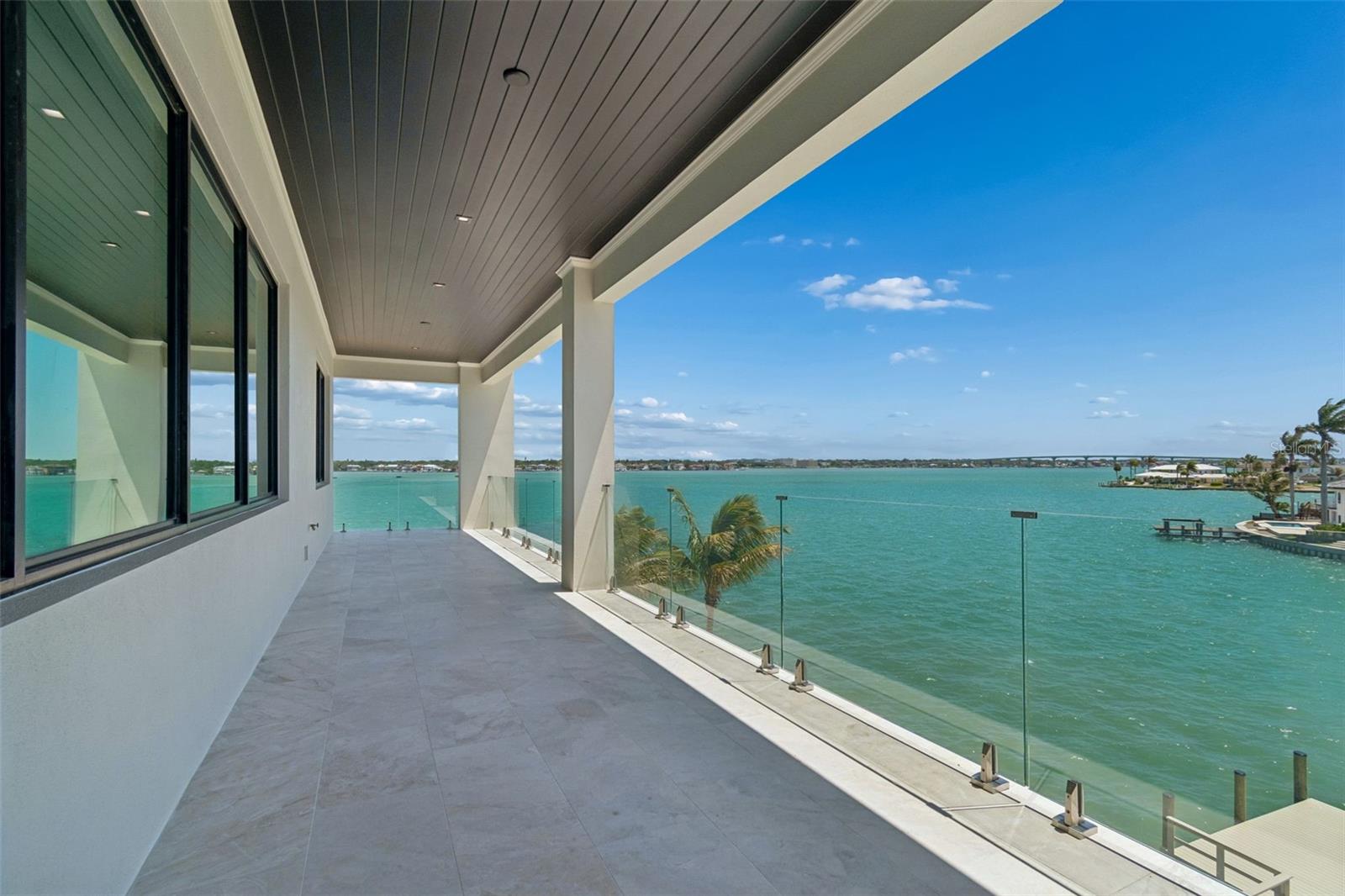 236 HOWARD DR — photo 34