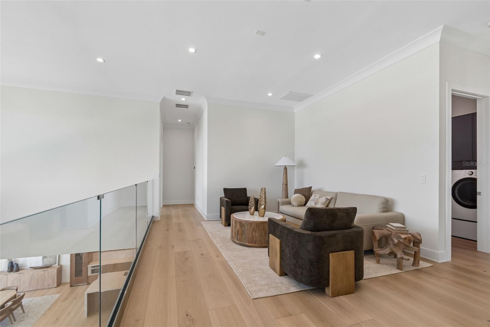 236 HOWARD DR — photo 29