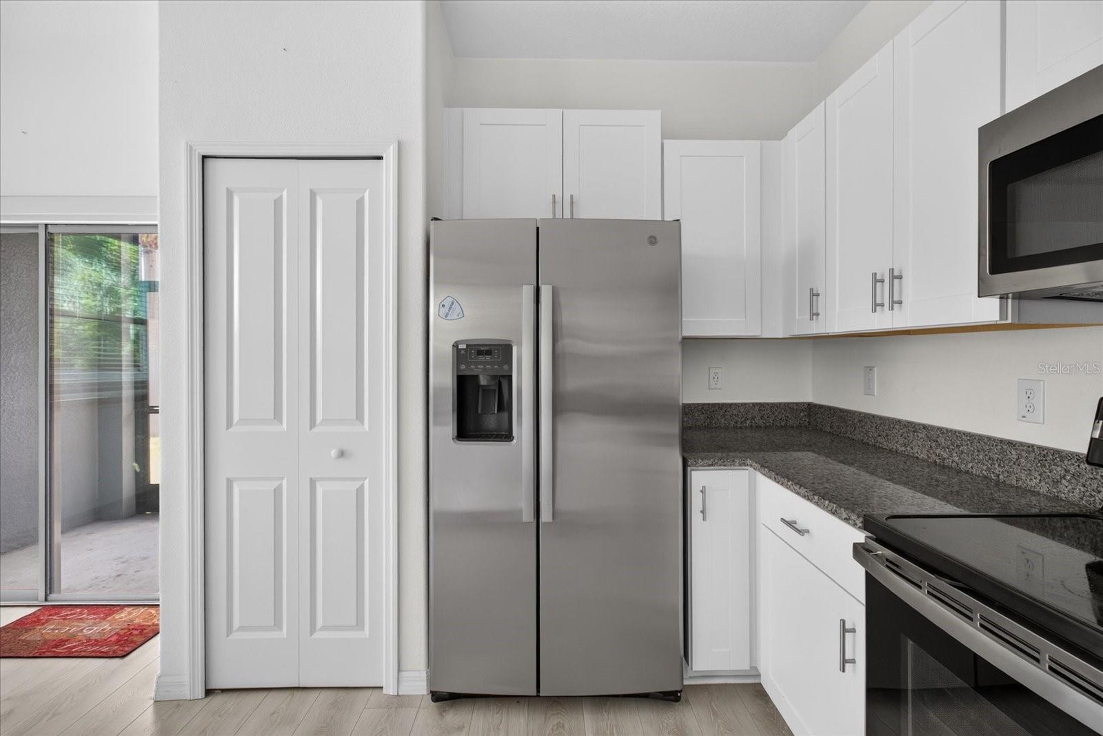 5226 FORUM BLVD — photo 36