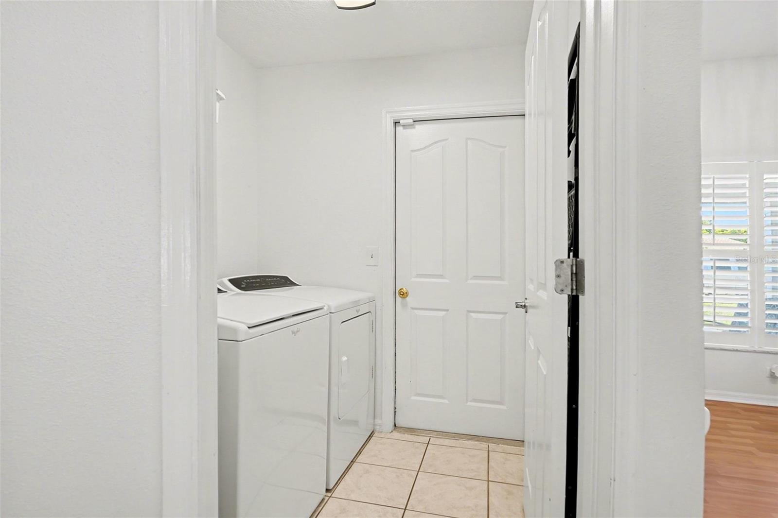 2333 TOWERING OAKS CIR — photo 23