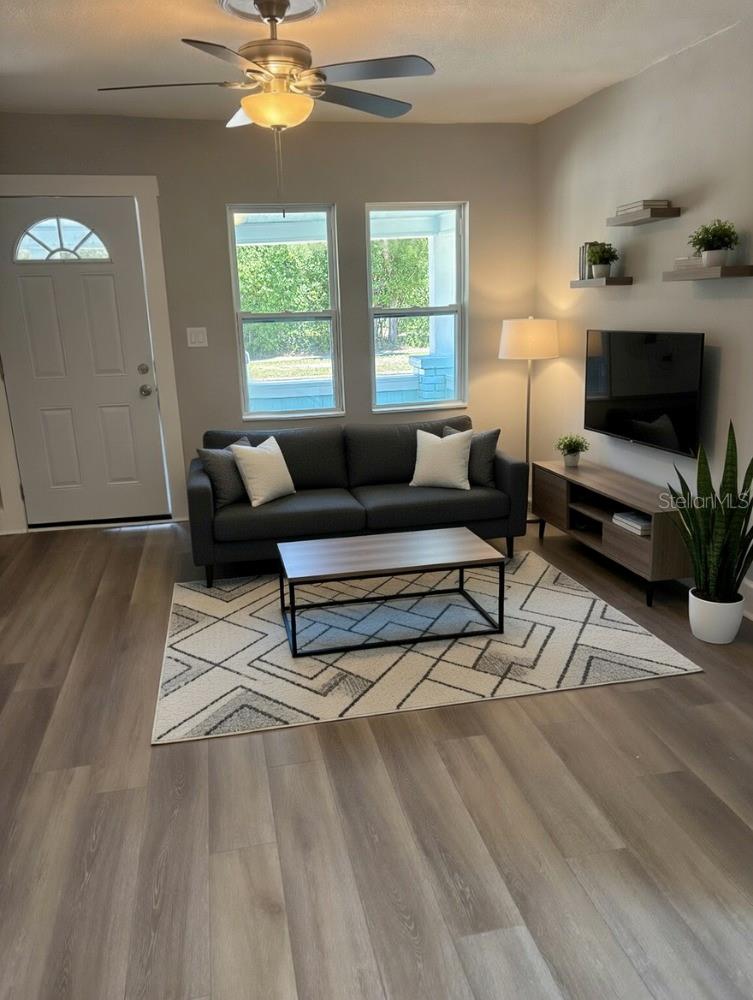 408 N MARTIN LUTHER KING JR AVE — photo 18