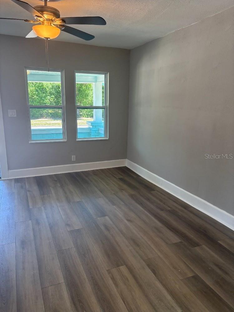 408 N MARTIN LUTHER KING JR AVE — photo 16