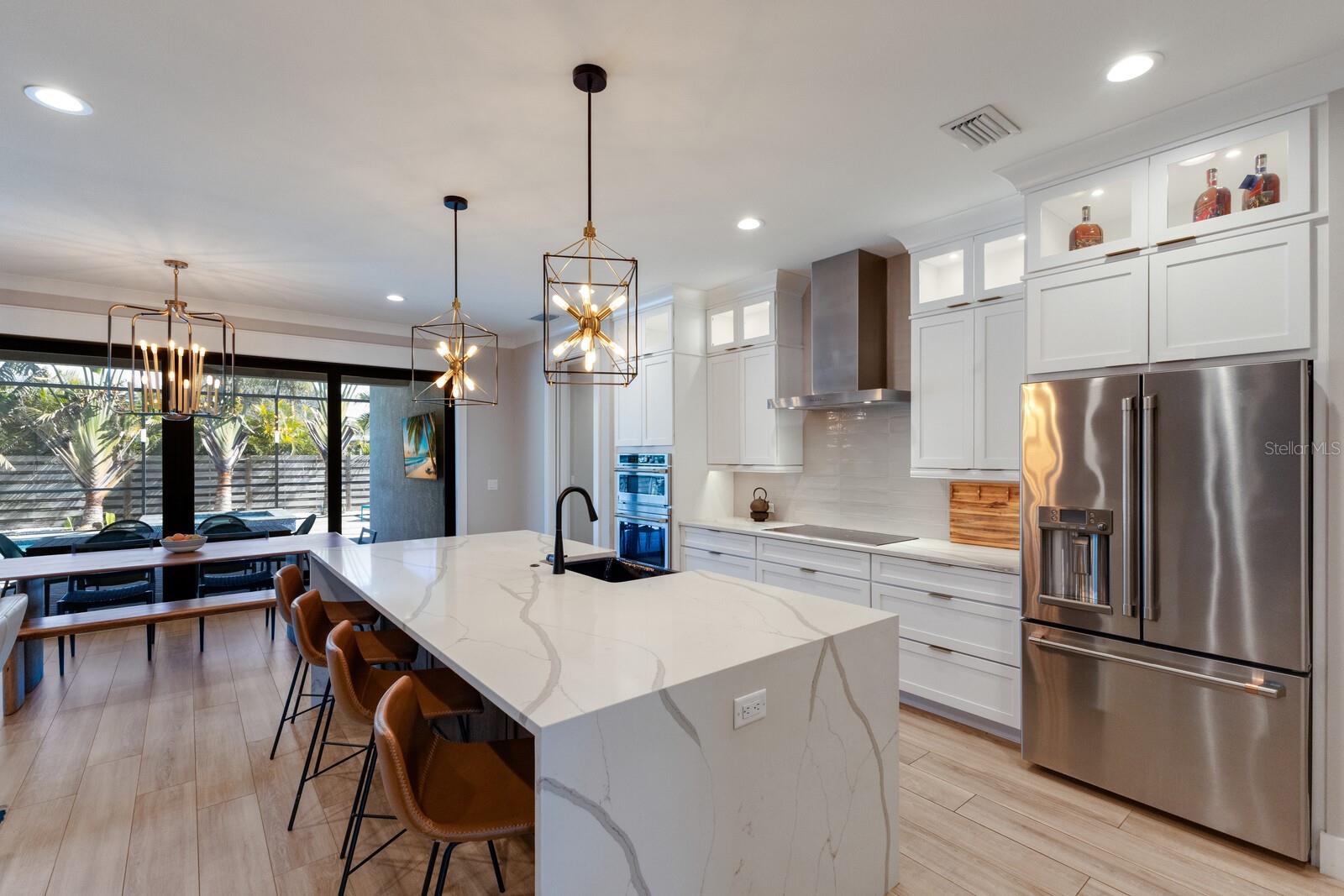 2823 MARSHALL DR — photo 9